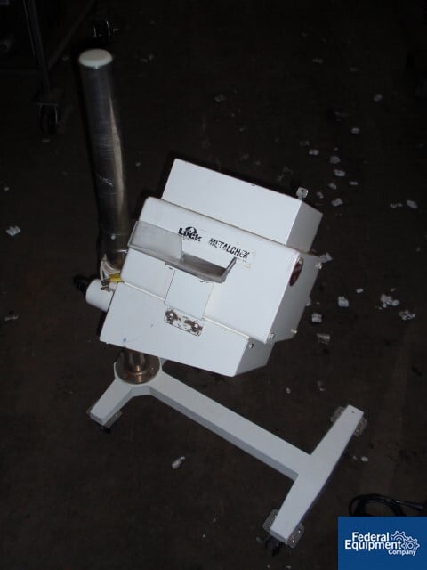 Lock pass thru metal detector, type 9, 4" W x 1.5" H aperture, on portable stand w/reject, #33273 - Image 2