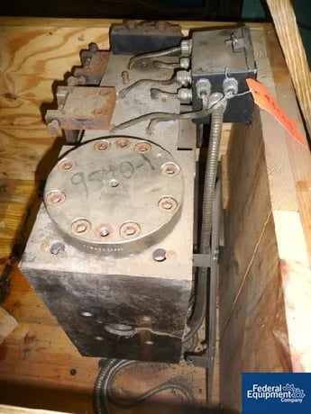 Cloeren, co-extrusion die block, 5 layer, used, #40209 - Image 2