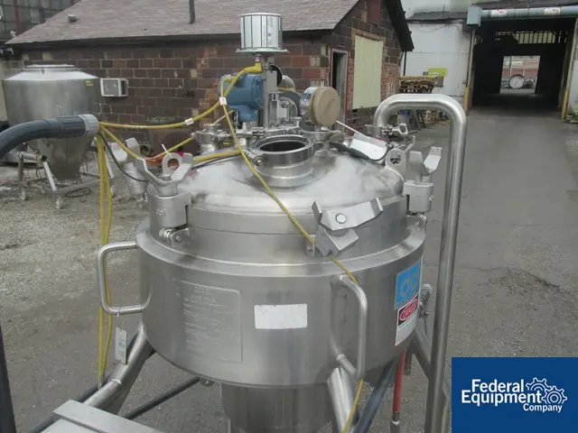 26.42 gallon DCI, 100 liter, 316 Stainless Steel, 24" dia.x 10" straight side, bottom sump, 50 psi, dimple - Image 5