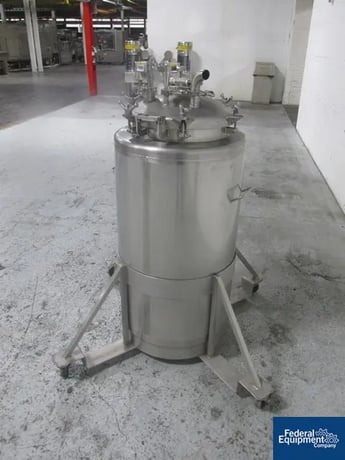 52.8 gallon Conecraft, 200 liter receiver tank, 304 Stainless Steel, 8 psi, #2652-26 - Image 2