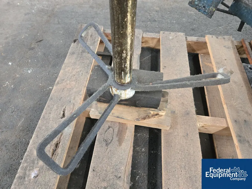 Schold, slow bow tie mixer, stainless steel shaft and blade, 10 HP, air over oil hydraulic lift, floor - Image 5