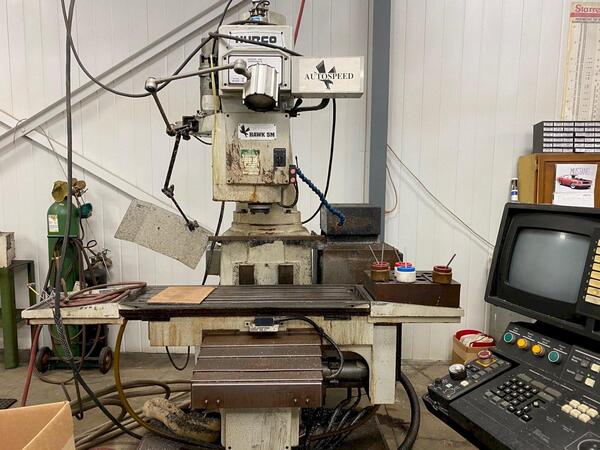 Hurco #Hawk-5M, 3-Axis CNC vertical mill, Ultimax 3 controls, 13" x42" table, 5 HP, 1996 - Image 1
