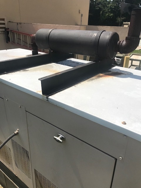 80 KW Kohler /J Deere, diesel generator set, 500 gal base tank, custom weatherproof enclosure, block heater - Image 4