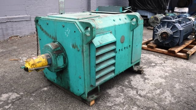 400 HP 300 RPM General Electric, Frame 4566, DPFVBB, 500 VA, 300/150 VF - Image 3