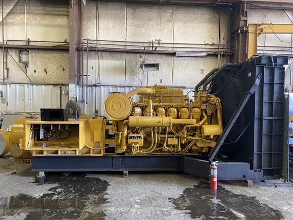 1050 KW Caterpillar #3512C-HD, diesel generator set, 277/480 Volts, 3-phase, 1475 HP, Tier 2, 2007, #17468 - Image 1