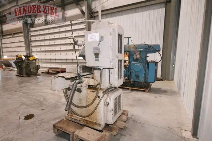 8" x 18" Gallmeyer & Livingston #260, Surface Grinder, 3"-150' per. min. table speeds, 10" x 1/2" x 3" wheel - Image 3