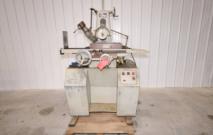 6" x 18" Harig #618, hand Feed Precision Surface Grinder, 19" long. travel, 6-1/4" cross feed, 12" vertical - Image 1