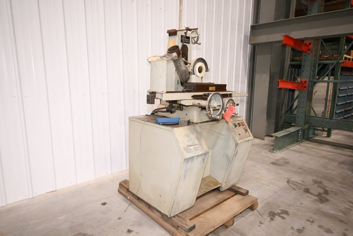 6" x 18" Harig #618, hand Feed Precision Surface Grinder, 19" long. travel, 6-1/4" cross feed, 12" vertical - Image 6