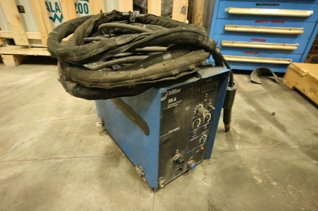 Miller #XR-A, Wire Feeder, 3 Amps at 50/60 or 100, 115V. AC Wire Feed Speed Range 70-875 IPM - Image 1