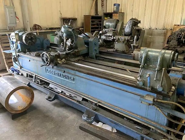 Lees-Bradner #12, 8" x 102", 4" hob capacity, 24" swing, 6" spindle hole - Image 1