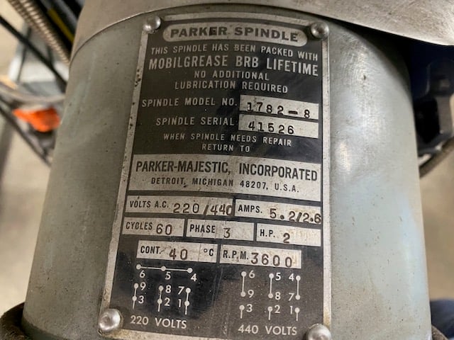 6" x 12" Parker #2Z, surface grinder, electromagnetic chuck, Acu-Rite 2-Axis digital read out, one shot lube - Image 8