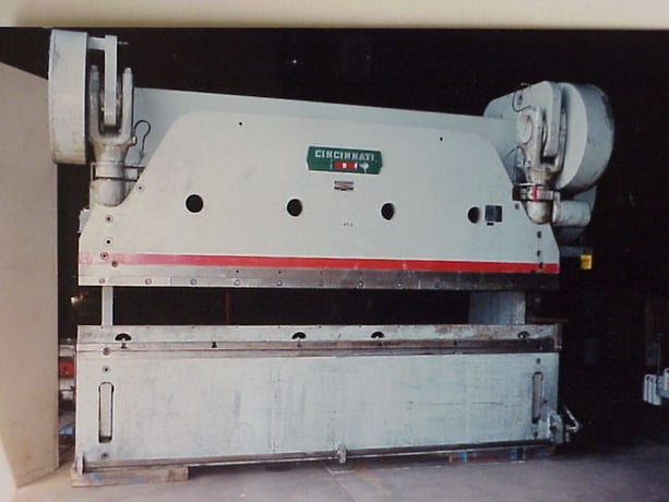 225 Ton, Cincinnati #9, mechanical press brake, 12' overall, 126" between housing, 3" stroke, 8" throat, #2149 - Image 1