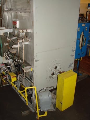 30" width x 24" H x 42" L Surface Combustion, gas fired, roller-rails, vertical door, excellent, 1400F - Image 6