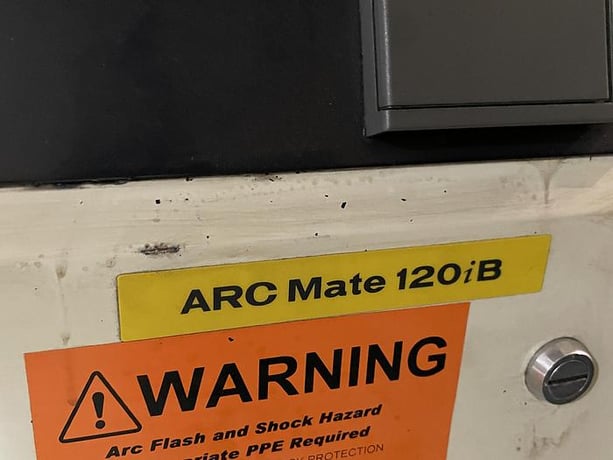 Fanuc, ArcMate 120iB, 6-Axis robot, RJ3iB controller, 20 Kg x 1667mm H reach, 2004, #104437 - Image 3