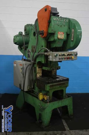 32 Ton, Minster #B1-32, gap press, 1" stroke, 10-1/4" Shut Height, 24" x15" bed, 5 HP, air clutch, #74064 - Image 4