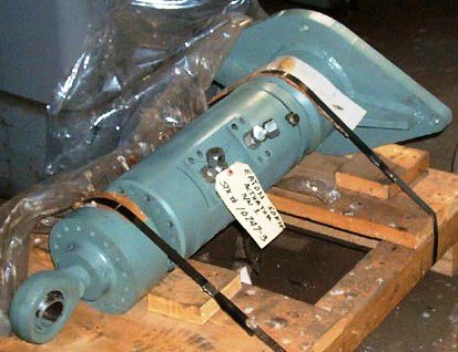 50 KIP Eaton #M-39889-E-50K Hydraulic Actuator - Image 1