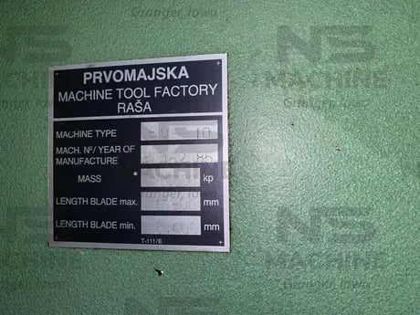 40" Kysor Johnson #KVH-40, vertical bandsaw, hydraulic power tilt table, blade welder, blade grinder - Image 7