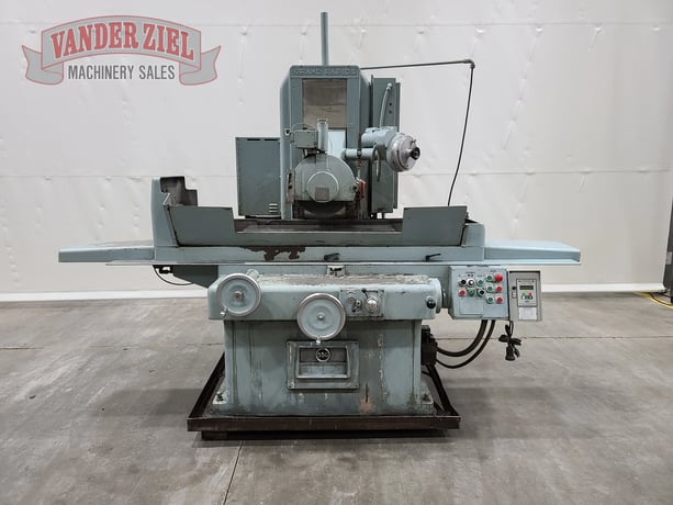 12" x 36" Gallmeyer & Livingston #550, hydraulic grinder, 17-1/8" throat, #15308 - Image 1