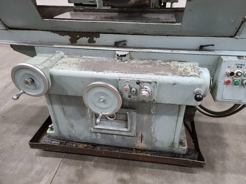 12" x 36" Gallmeyer & Livingston #550, hydraulic grinder, 17-1/8" throat, #15308 - Image 9