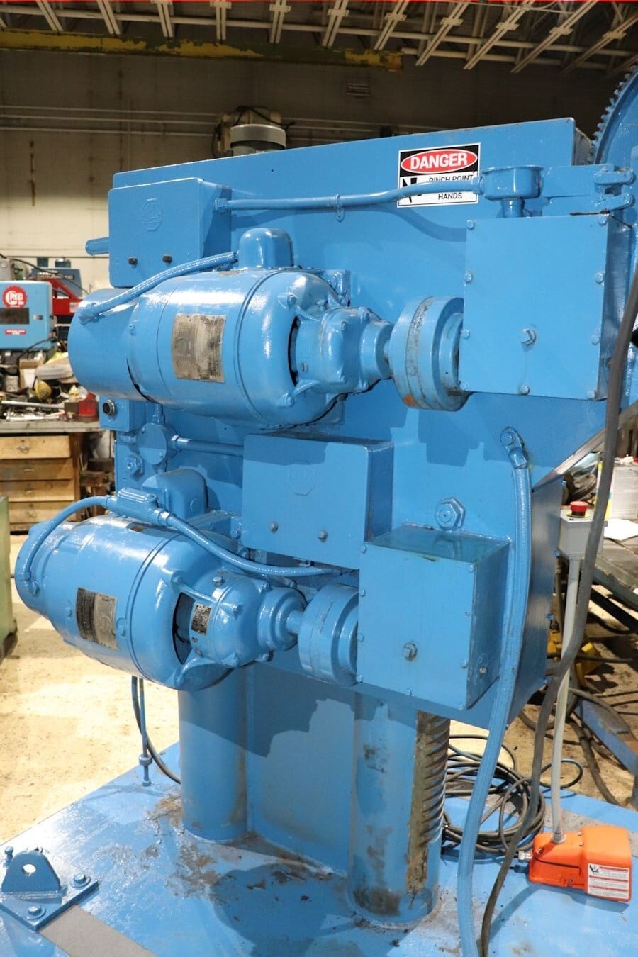 4500 lb. Aronson #GE45, geared elevation welding positioner, 4' table w/ power tilt, variable speed - Image 5