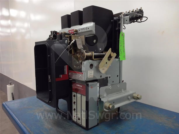 800 Amps GE Akr-6d-30s Eo/do (akr-_d-30s) 125 Volts DC Control, Mvt Li, 400 Amps Ct - Image 7