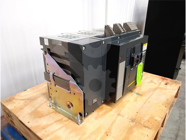 1200 Amps Square D Masterpact Nw12 Hf Eo/bi Bl3ccvssx9cfbfxxca Unused Surplus 120 Volts AC Control, 24 Volts - Image 8