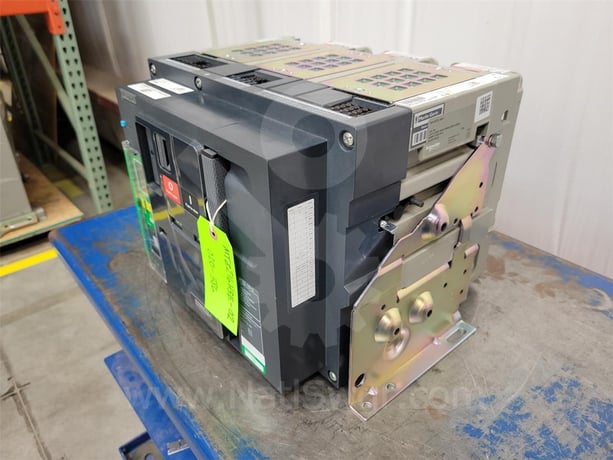 1600 Amps Square D Masterpact Mtz2 16h3 Eo/do Unused Surplus (mtz216h3) 120 Volts AC Control, 24 Volts AC - Image 8