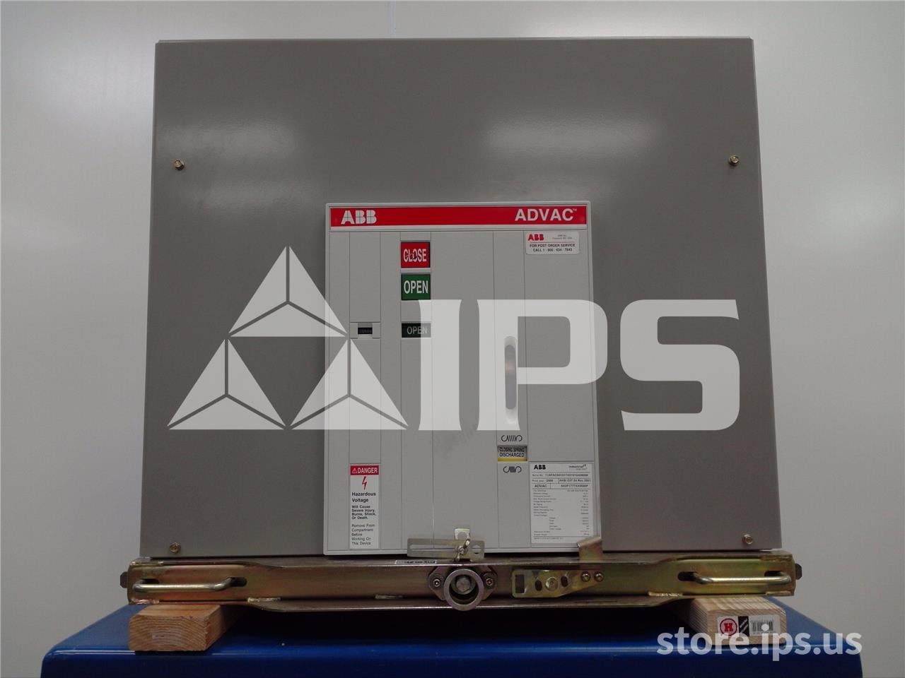 1200 Amps ABB Advac Aa3f1777xx0000p Model 3 (advac Model 3) 125 Volts DC Control, 20k Amps Sc - Image 1