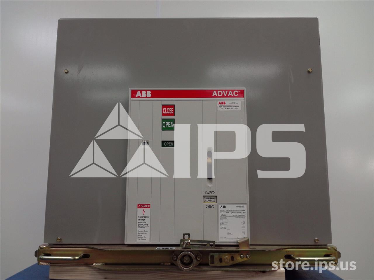 1200 Amps ABB Advac Aa3f1777xx0000p Model 3 (advac Model 3) 125 Volts DC Control, 20k Amps Sc - Image 1