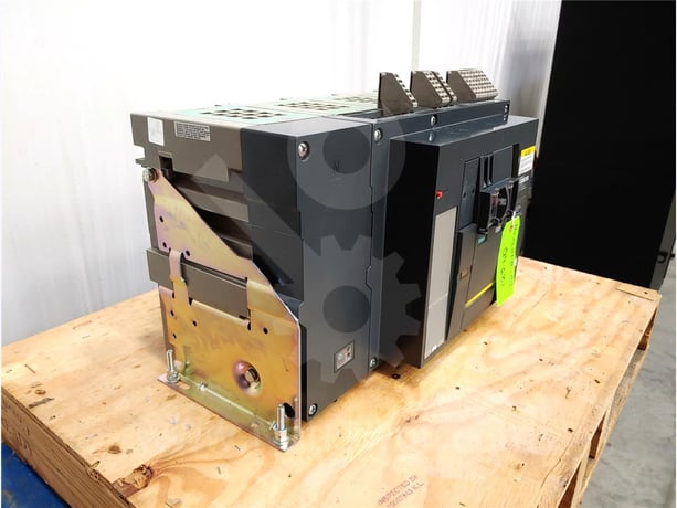 1200 Amps Square D Masterpact Nw12 Hf Eo/bi Bl3ccvssx9cfbfxxca Unused Surplus 120 Volts AC Control, 24 Volts - Image 8