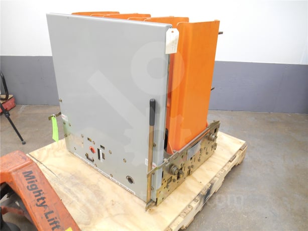1200 Amps GE Vb1 4.16-350-2 Ml-18 (vb1 4.16-350) Parts Unit, 125 Volts DC Control, 41k Amps Sc, Bottle# 44b1 - Image 8