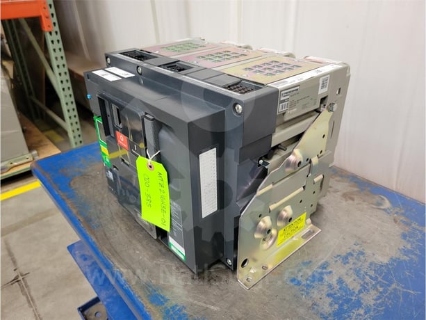 1600 Amps Square D Masterpact Mtz2 16h3 Eo/do Unused Surplus (mtz216h3) 120 Volts AC Control, 24 Volts AC - Image 8
