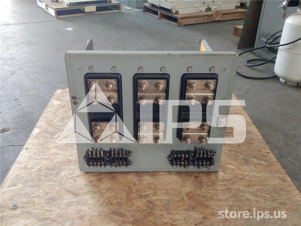 1600 Amps ITE Black Kline Drawout Substructure For K-1600, Manually Or Electrically Operated Breaker - Image 2