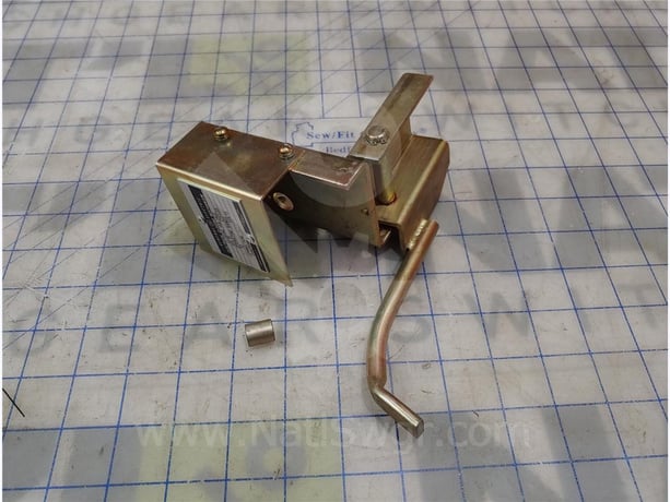 GE Motor Cutoff Switch Mounting Assembly For Ak / Akr / Wavepro, Large Frame - Image 7