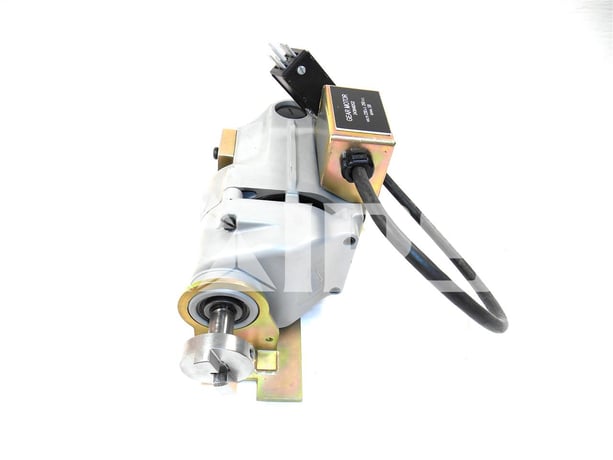 GE 230 Volts AC / 250 Volts DC Elevating Motor New For Magne-blast Switchgear, With Toggle, Non Oem - Image 1