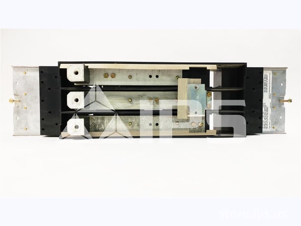 GE Spectra Series Circuit Breaker Module 3 Phase For Type Apn Panel Board, Sgda / Sgha / Sgla / Sgpa Frames - Image 1