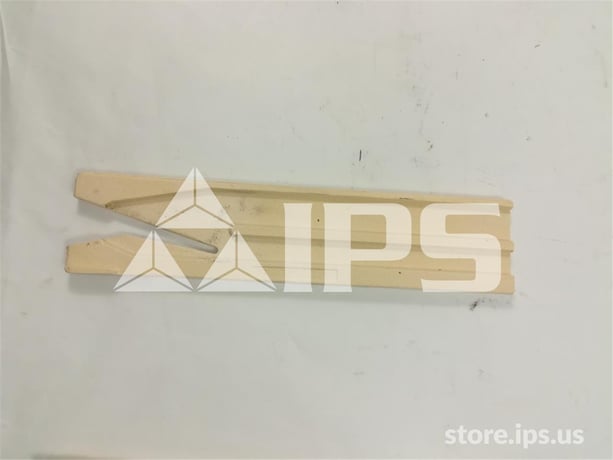 GE Left Ceramic Arc Barrier Plate For Ic Limitamp, Ic2814 / Ic302 - Image 1