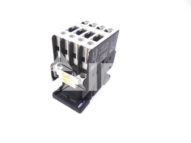 GE 120 Volts AC Rl4r Auxiliary Relay 3no/1nc General Purpose - Image 1