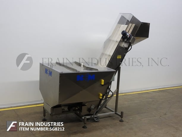New England #60CFTHE, incline cleated belt feeder with 58" L x 58" W x 39" D Stainless Steel hopper, mounted - Image 5