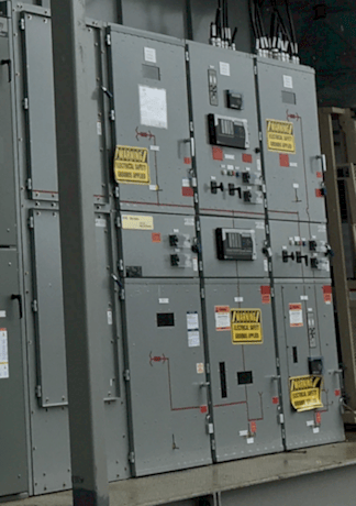 Eaton Arc resistant switchgear, 5 KV, 1200 Amps [ 4 Sections ] c/w transition cell to AB ARC RESISTANT MCC - Image 2