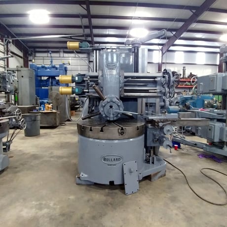 50" Bullard #54-Spiral-Drive, vertical turret lathe, 4-jaw, 56" swing, 39" under rail, 25 HP, 1945 - Image 2