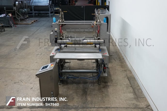 Baker, 36" wide depositor, Stainless Steel contact parts, with 36" wide x 95" long neophreme product conveyor - Image 3