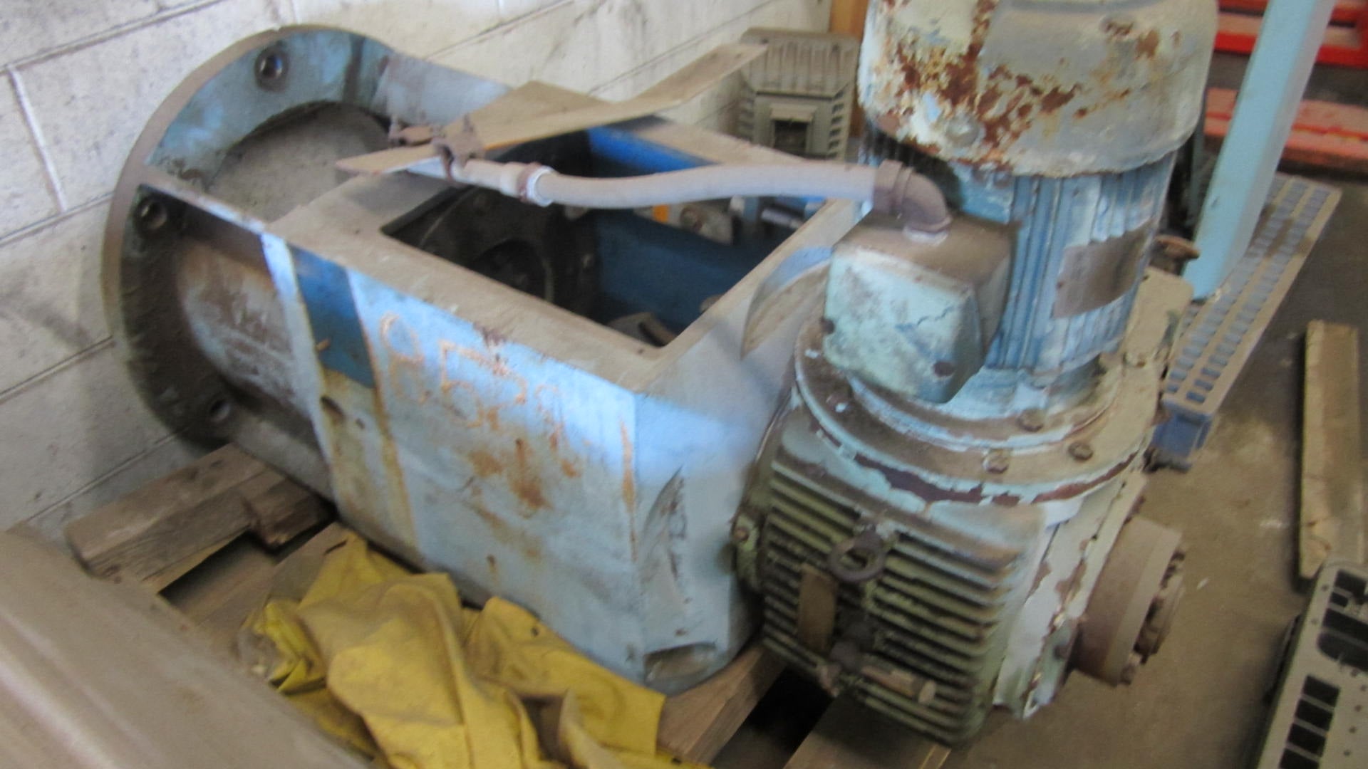 Glass lined turbine agitator 3 blade retreat curve, H-baffle, 9115 glass, reconditioned - Image 1