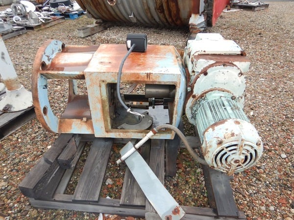 Glass lined turbine agitator 3 blade retreat curve, H-baffle, 9115 glass, reconditioned - Image 7