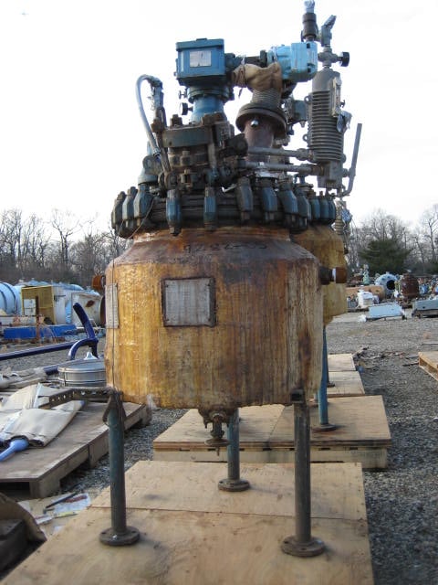 20 gallon Pfaudler, glass lined reactor, 150 psi/fv internal, 115 psi jacket, insulated - Image 1