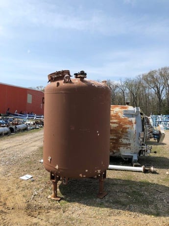 1000 gallon Dedietrich, glass lined tank, type 3008 glass, 50 psi/fv, 63" dia., 1980 - Image 3