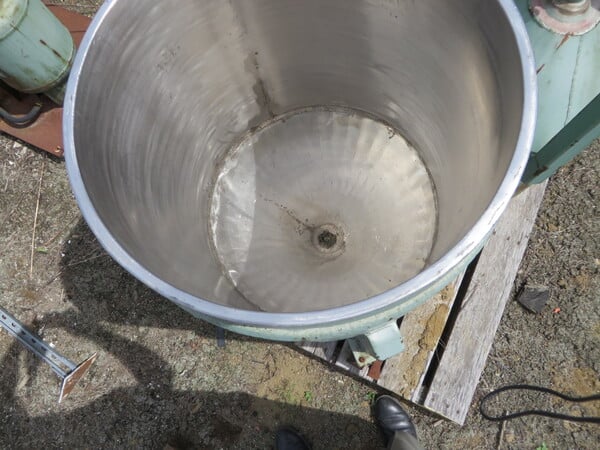 Schold, 20 gallon Stainless Steel post mixer, 5 HP variable speed belt drive, open top/cone bottom - Image 2