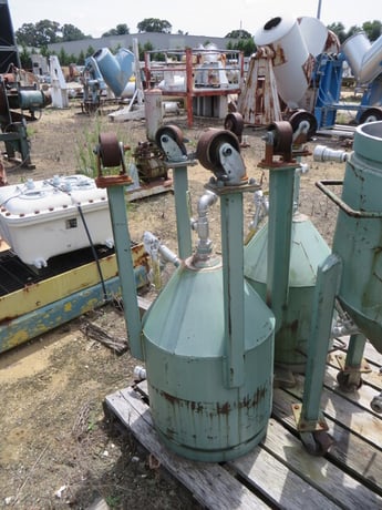 Schold, 20 gallon Stainless Steel post mixer, 5 HP variable speed belt drive, open top/cone bottom - Image 3