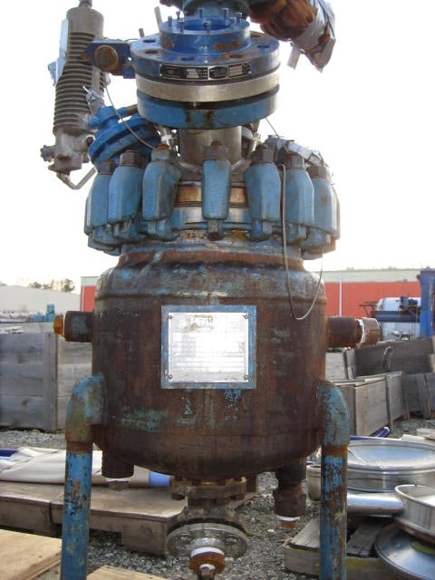 10 gallon Pfaudler, 316 Stainless Steel reactor, 300 psi/fv internal, 165 psi jacket, clamp top - Image 1