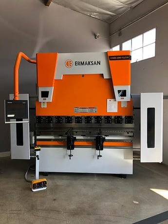 66 Ton, Ermak #Power-Bend-Pro-Falcon, CNC press brake, 6' overall, 67" between housing, 10.8" stroke, 16.1" - Image 1